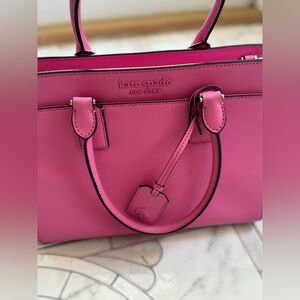 Kate Spade Crossbody in Bubblegum Pink💓